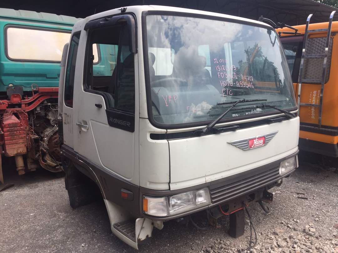 Hino Super Ranger Cabin